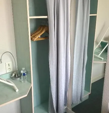 Restaurant De L'isle 代地区蒙蒂耶